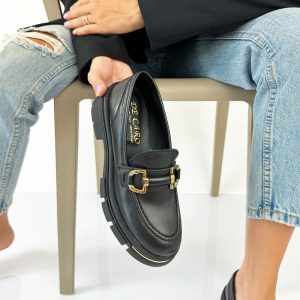 mocassini-vera-pelle-nero-con-fibbia-oro-de-caro-calzature