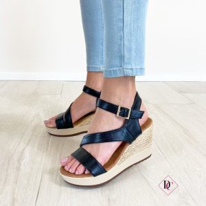 sandali-neri-con-zeppa-eco-pelle-ultra-leggere-de-caro-calzature-4
