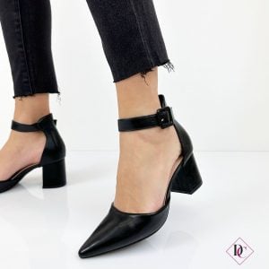 décolleté nere con tacco largo comodo e cinturino alla caviglia de caro calzature 2