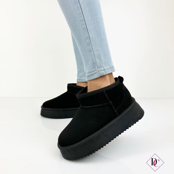 scarponcini mini nero con caviglia bassa e pelliccia de caro calzature 4